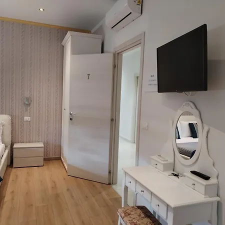 Fiera Homestay Verona